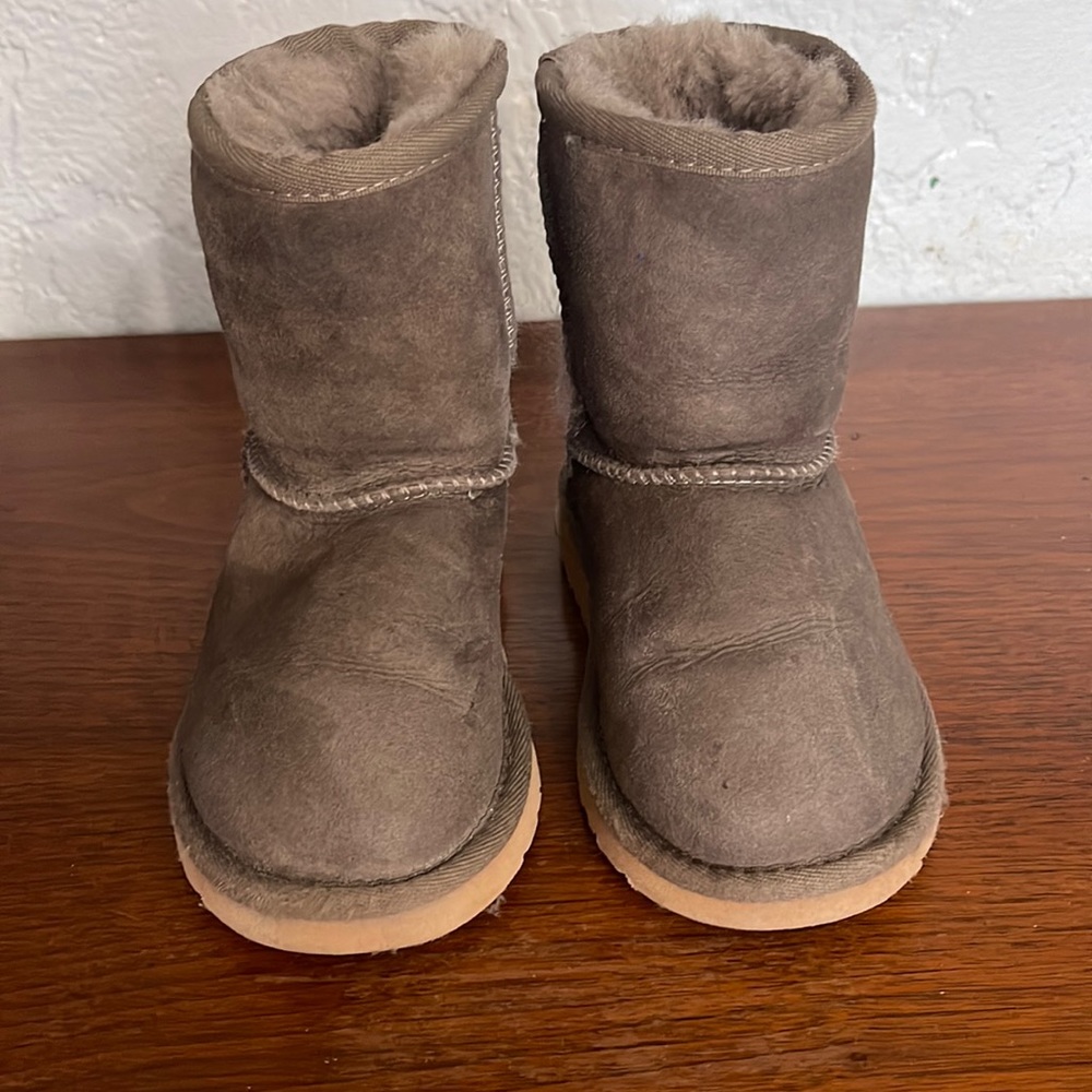 Ugg Toddler boots size 9